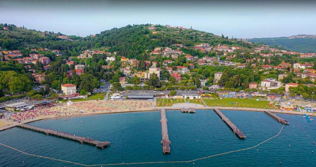Apartma Jadran Порторож Екстер'єр фото